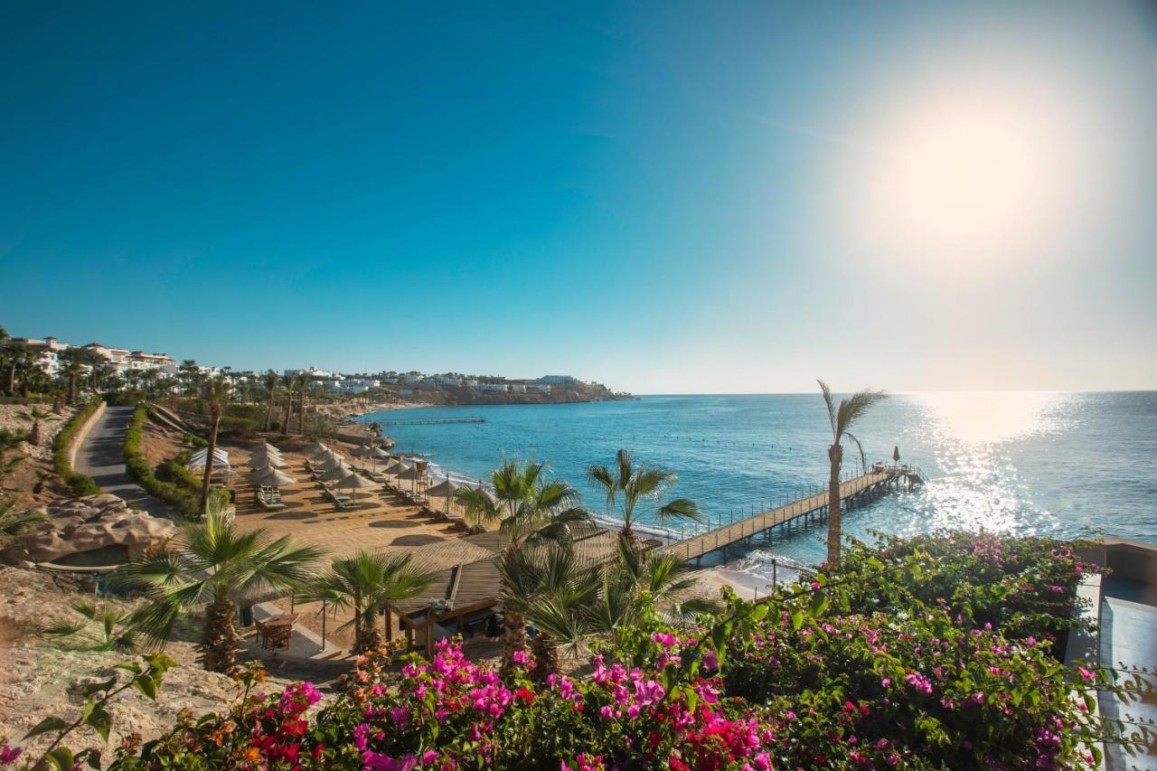 Park Regency Sharm El Sheikh Resort Exterior foto View of the beach at the resort